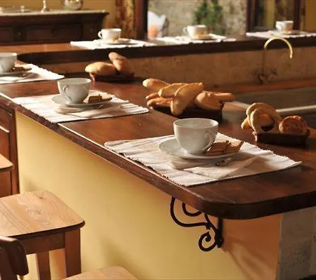 Canonica Sleeps 6 Pool Air Con Wifi *