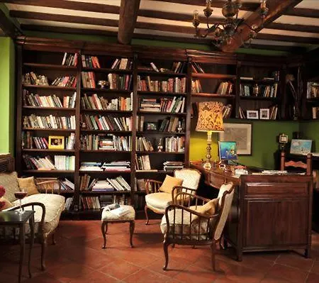 Canonica Sleeps 6 Pool Air Con Wifi *