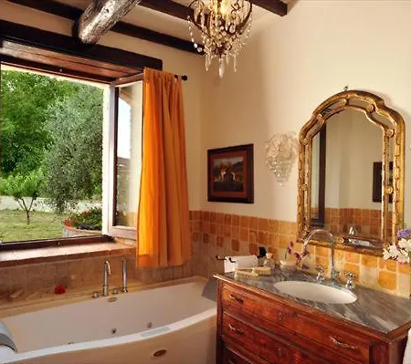 Canonica Sleeps 6 Pool Air Con Wifi Βίλα