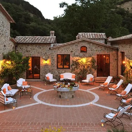 Canonica Sleeps 6 Pool Air Con Wifi